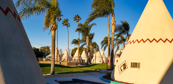 Route 66 WigWam Model